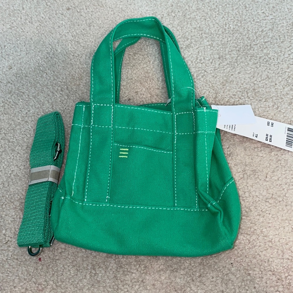 Urban Outfitters green handbag! No longer available on their site!!